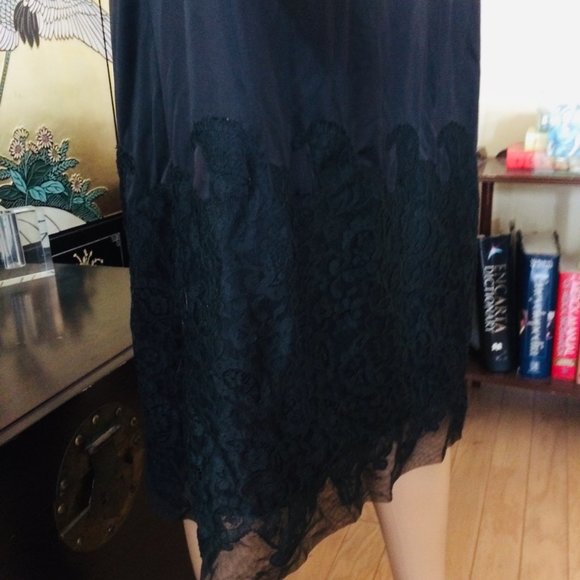 Vintage Black Lace Slip - Picture 4 of 6